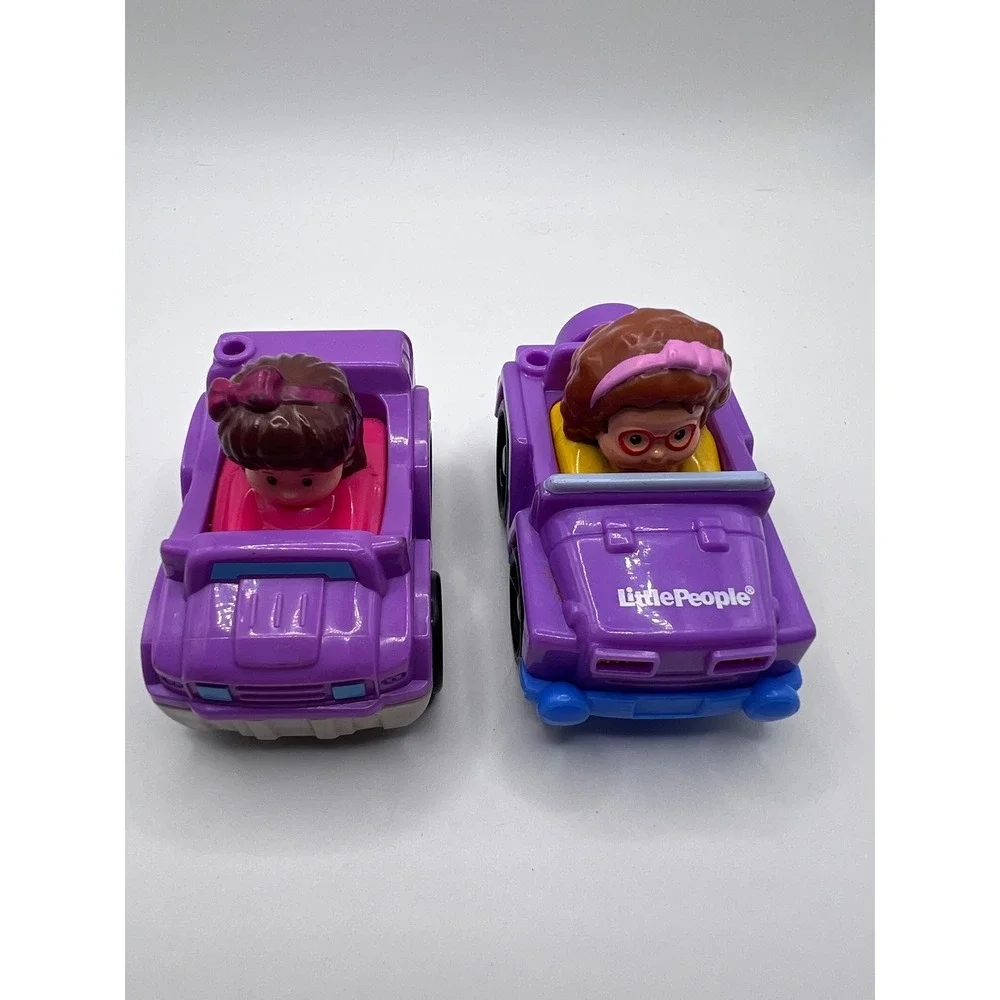 Fisher-Price Little‎ People Wheelies Maggie In Purple Jeep + Mia In Truck Lot